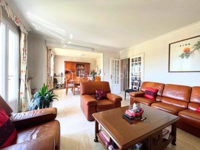 Pavillon - 140 m² - 6 pièces