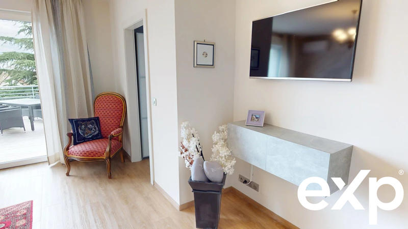 Maison - 296 m² - 10 pièces