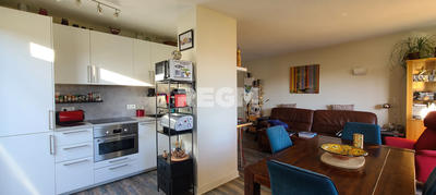Appartement - 60 m² - 3 pièces