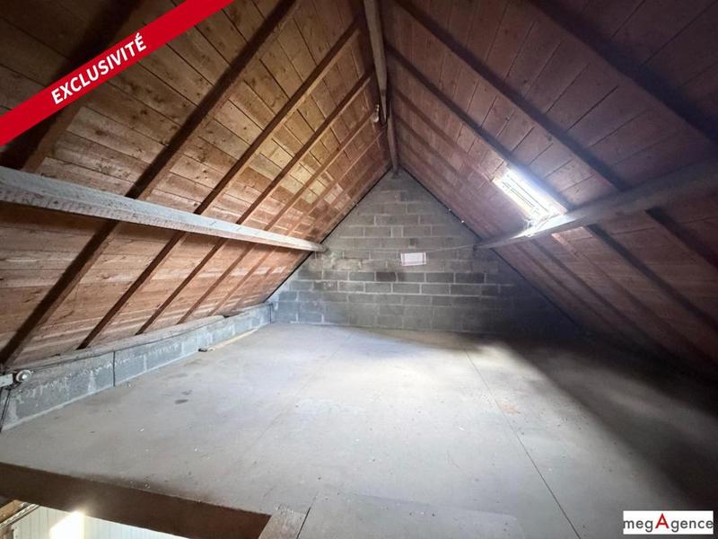 Maison traditionnelle - 97 m² - 7 pièces