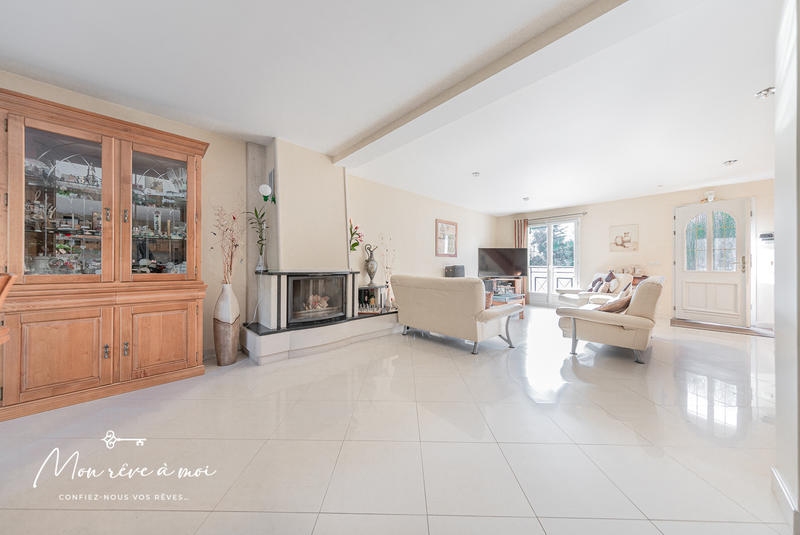 Maison - 170 m² - 6 pièces