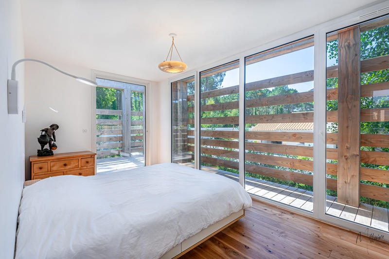 Maison contemporaine - 220 m² - 7 pièces