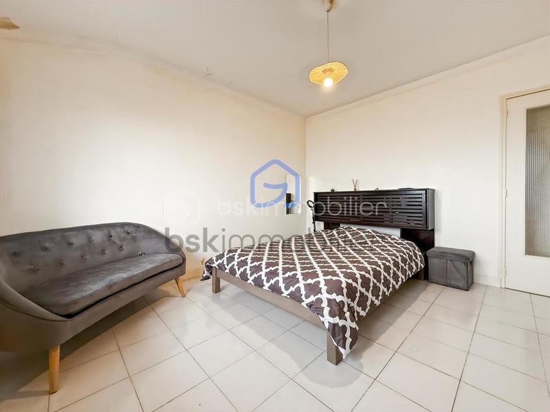 Pavillon - 185 m² - 8 pièces