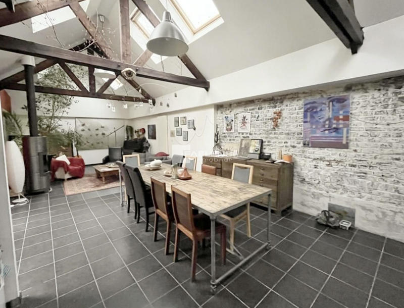 Maison - 150 m² - 4 pièces