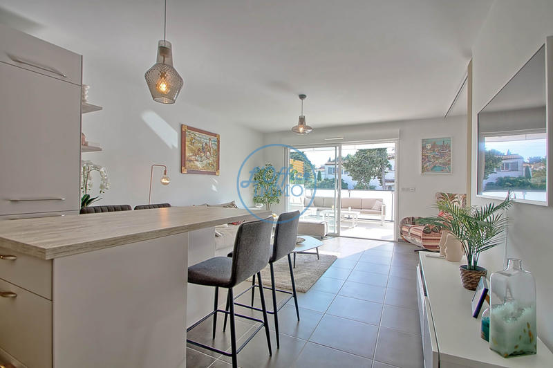 Appartement - 82 m² - 4 pièces