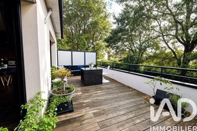 Appartement - 111 m² - 3 pièces