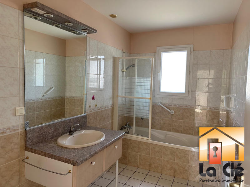 Maison - 92 m² - 4 pièces