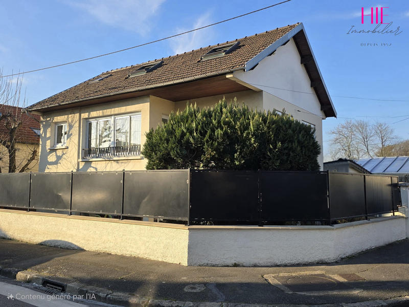 Maison traditionnelle - 125 m² - 6 pièces