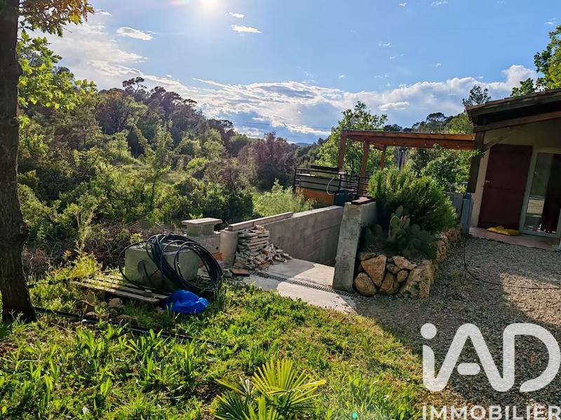 Maison - 88 m² - 3 pièces