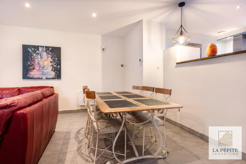 Maison - 95 m² - 4 pièces