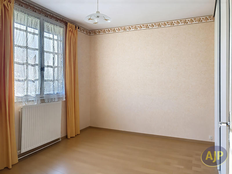 Maison - 87 m² - 5 pièces