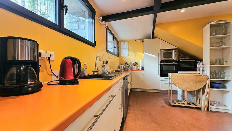 Entrepôt - 400 m² - 10 pièces