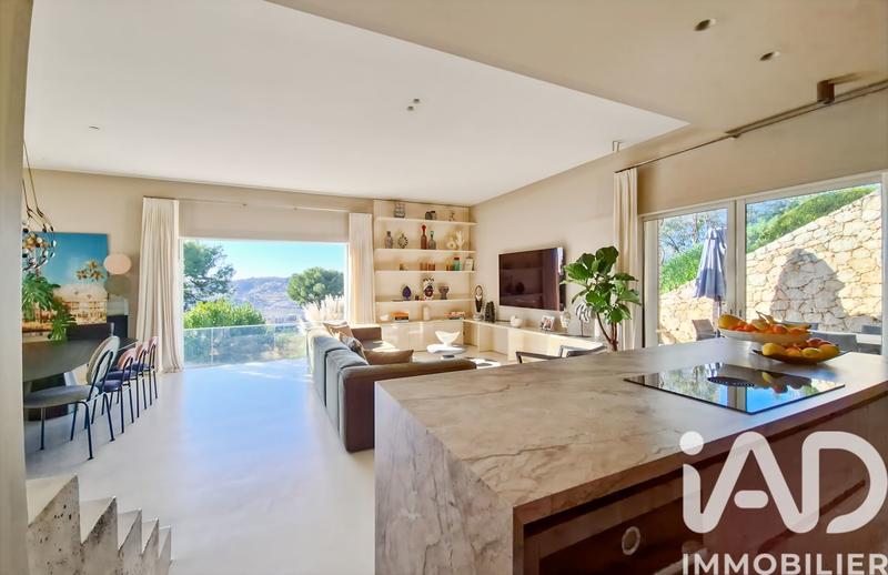 Maison de maîtres - 181 m² - 6 pièces