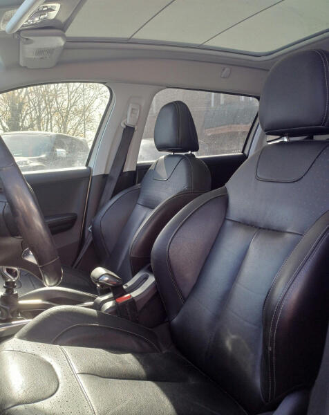 Peugeot 2008 1.6 e Hdi 115 Feline