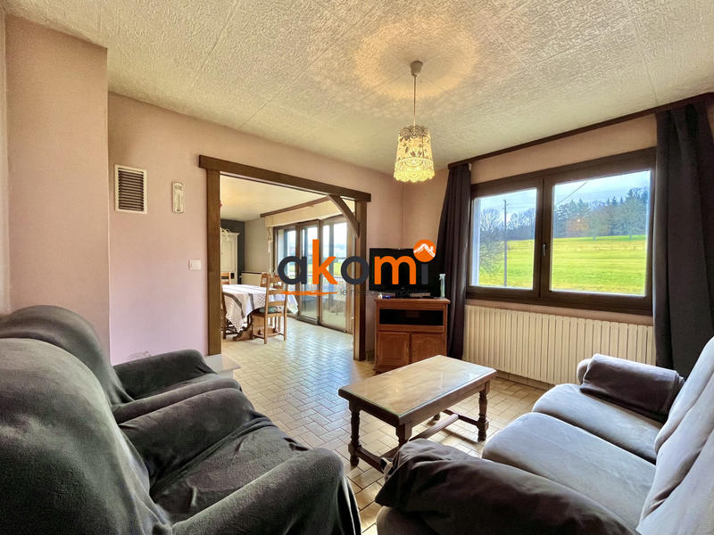 Maison - 98 m² - 5 pièces