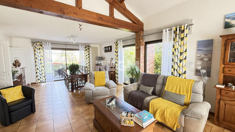 Villa - 183 m² - 6 pièces