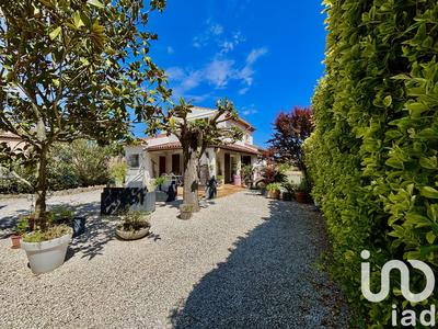 Maison - 150 m² - 8 pièces