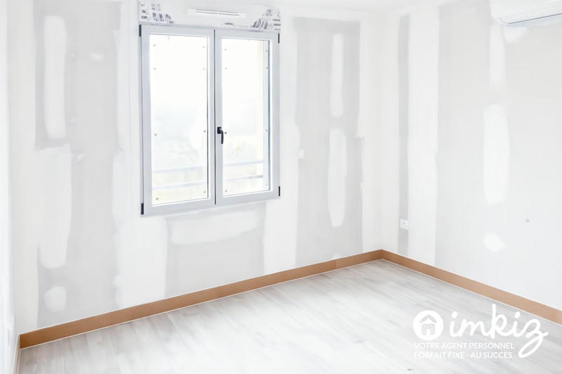 Maison - 93 m² - 4 pièces