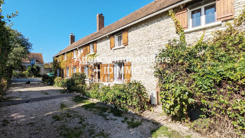 Maison - 296 m² - 9 pièces