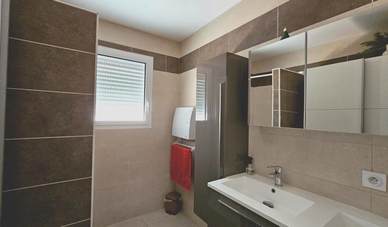 Villa - 196 m² - 6 pièces