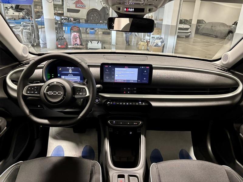 Fiat 600 1.2 Hybrid 145 Dct6