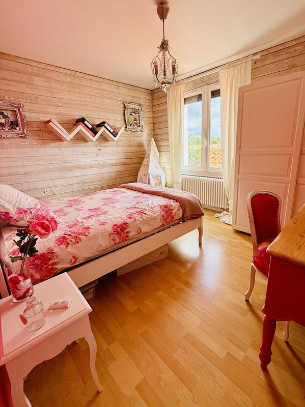 Maison - 209 m² - 6 pièces