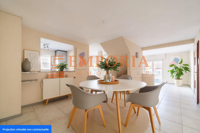 Maison - 220 m² - 6 pièces