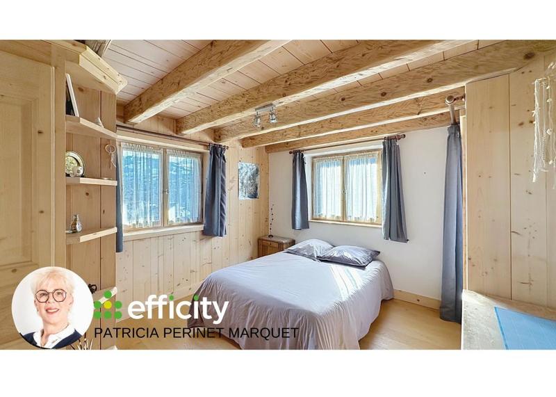 Châlet - 243 m² - 12 pièces