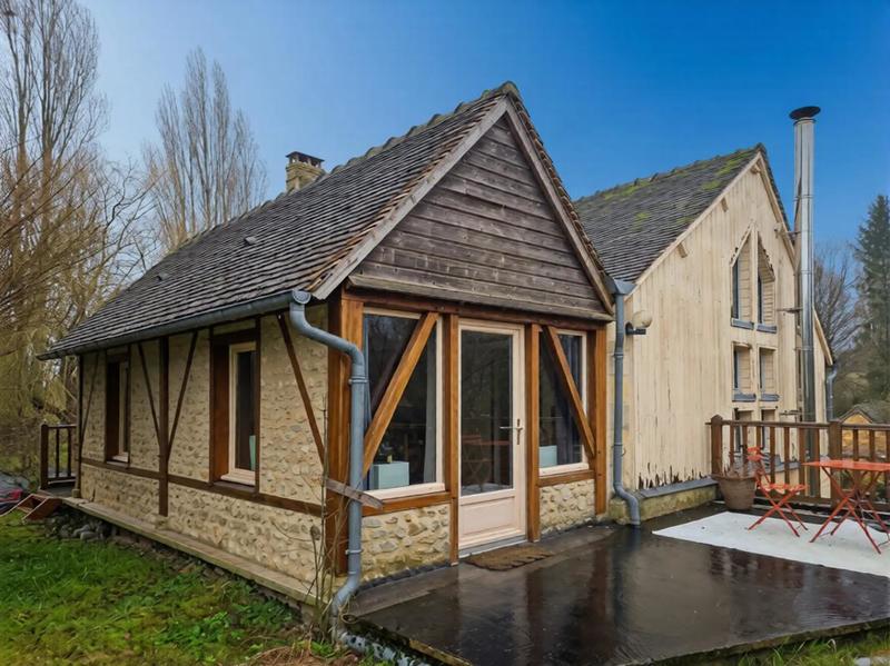 Moulin - 401 m² - 15 pièces