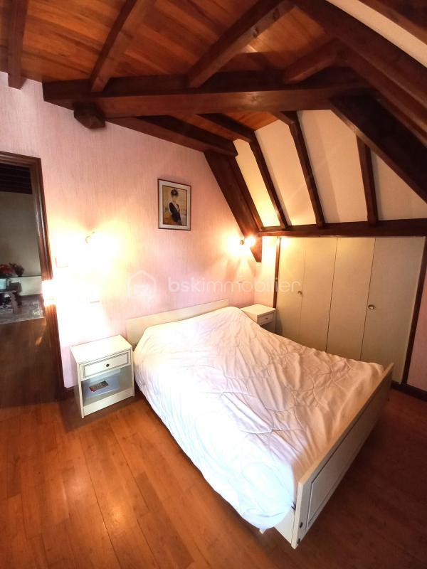 Maison traditionnelle - 135 m² - 7 pièces