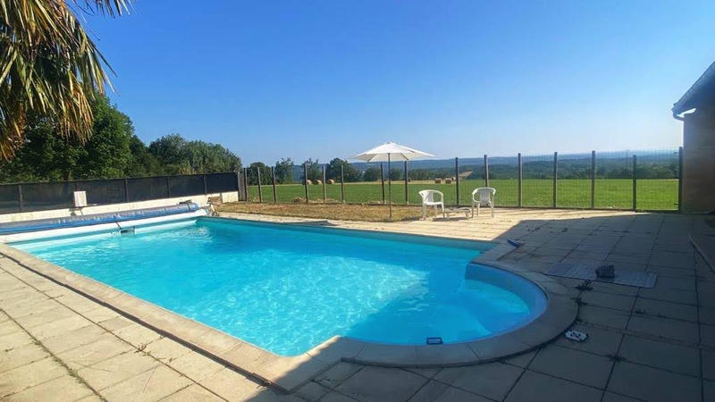 Maison - 180 m² - 5 pièces