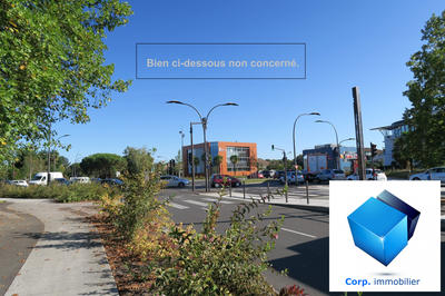 Local d'activités - 1 500 m²