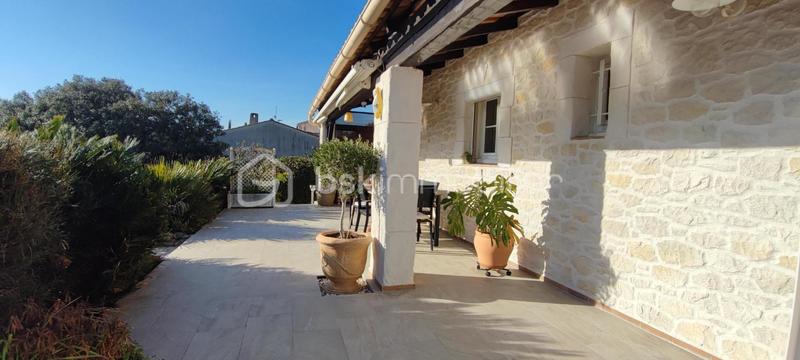 Maison traditionnelle - 99 m² - 4 pièces