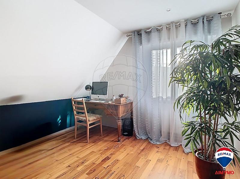 Maison - 144 m² - 5 pièces