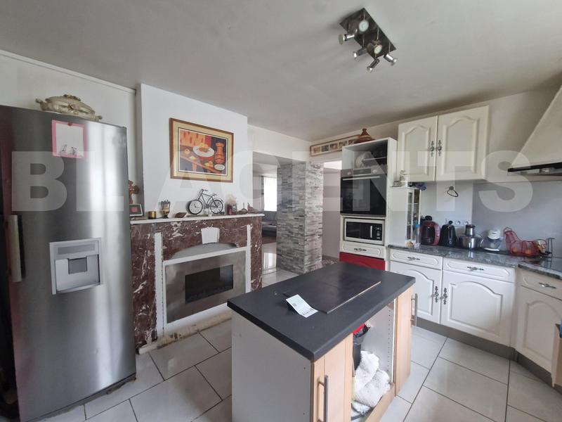 Maison ancienne - 214 m² - 6 pièces