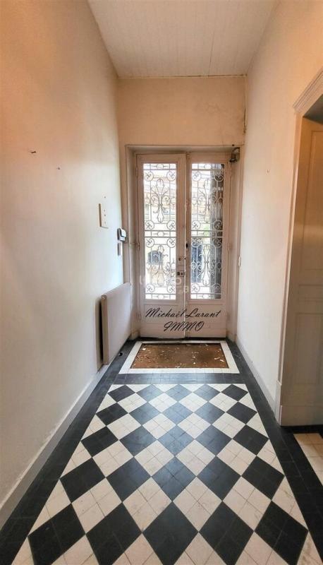 Maison - 396 m² - 14 pièces