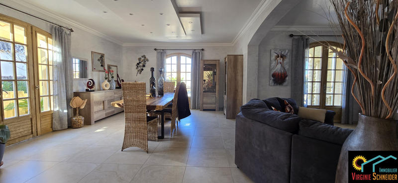 Maison - 160 m² - 8 pièces