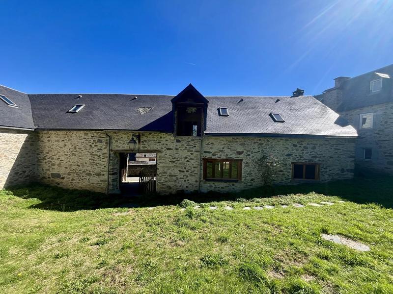 Appartement - 250 m² - 10 pièces