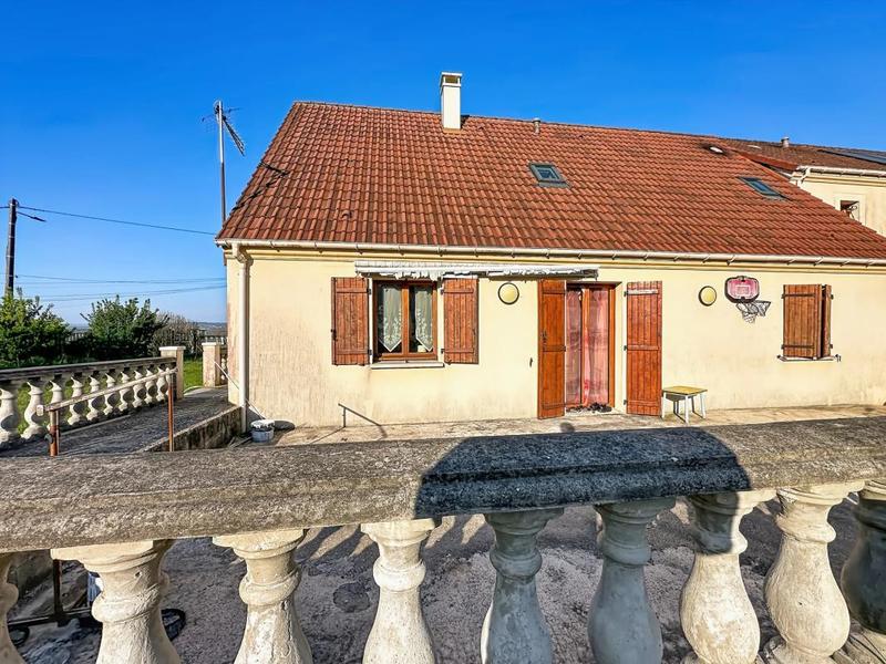 Maison - 141 m² - 6 pièces