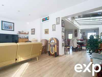 Maison - 142 m² - 7 pièces