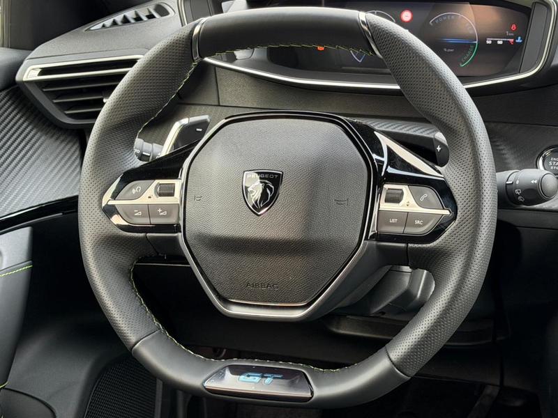 Peugeot 2008 Hybrid 145 e-Dcs6 Gt