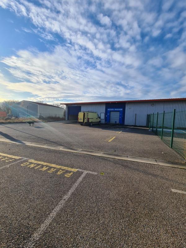 Atelier d'activités - 500 m²