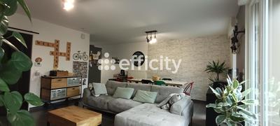 Maison - 87 m² - 4 pièces