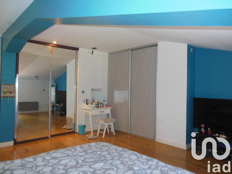 Maison - 199 m² - 7 pièces