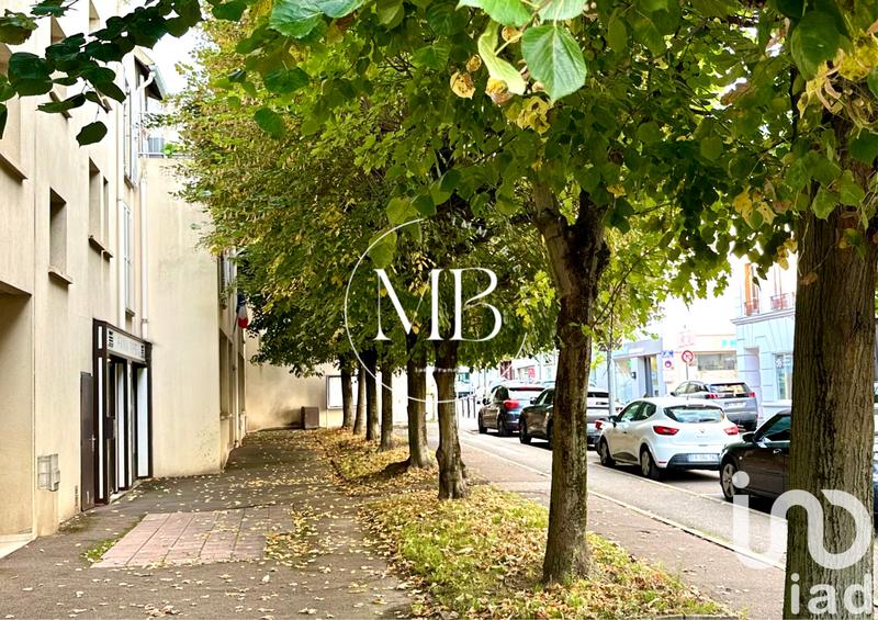 Appartement - 100 m² - 5 pièces