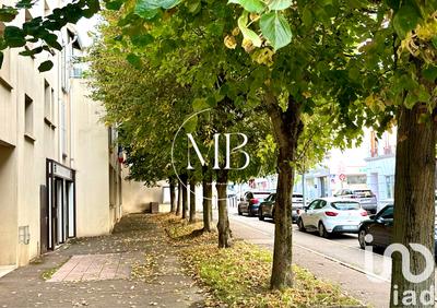 Appartement - 100 m² - 5 pièces