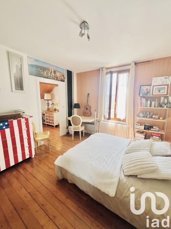 Maison - 127 m² - 7 pièces