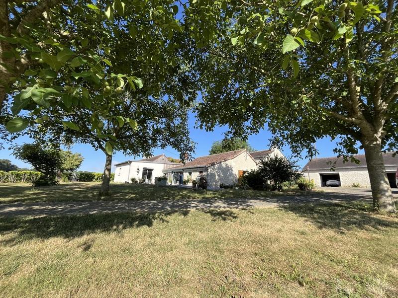 Maison ancienne - 266 m² - 8 pièces