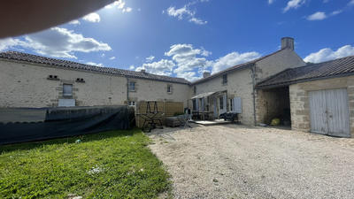 Maison - 232 m² - 8 pièces