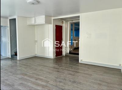 Maison de ville - 195 m² - 9 pièces